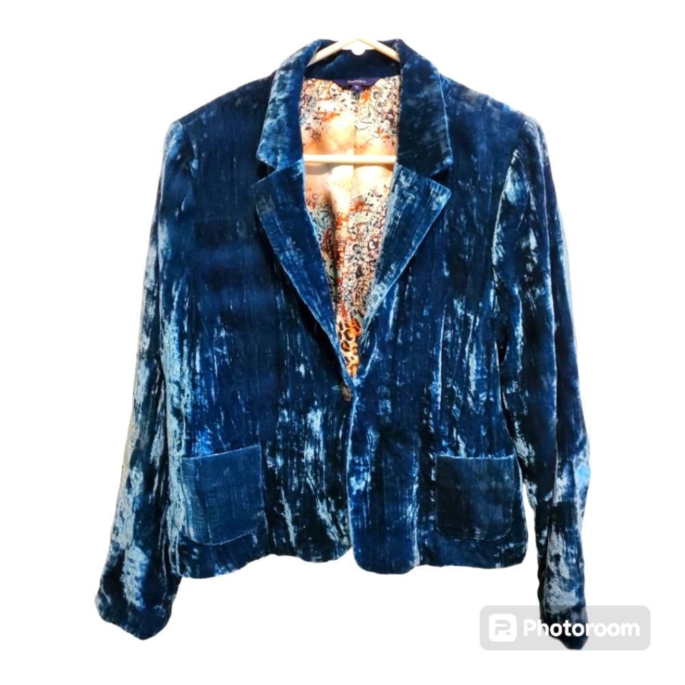 Reitmans crushed velvet blazer, size 15